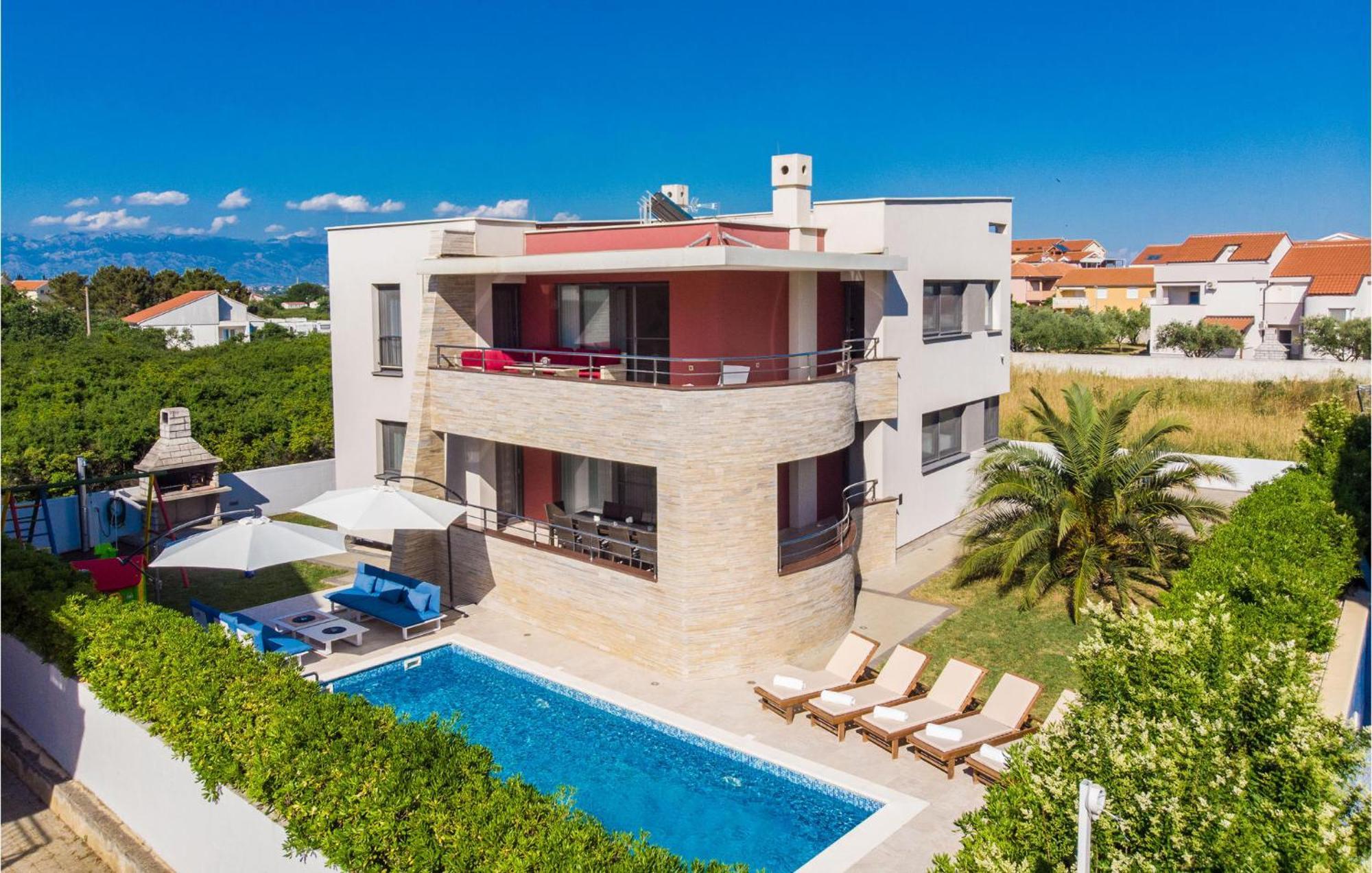 Amazing In With Heated Swimming Pool Casa vacanze *